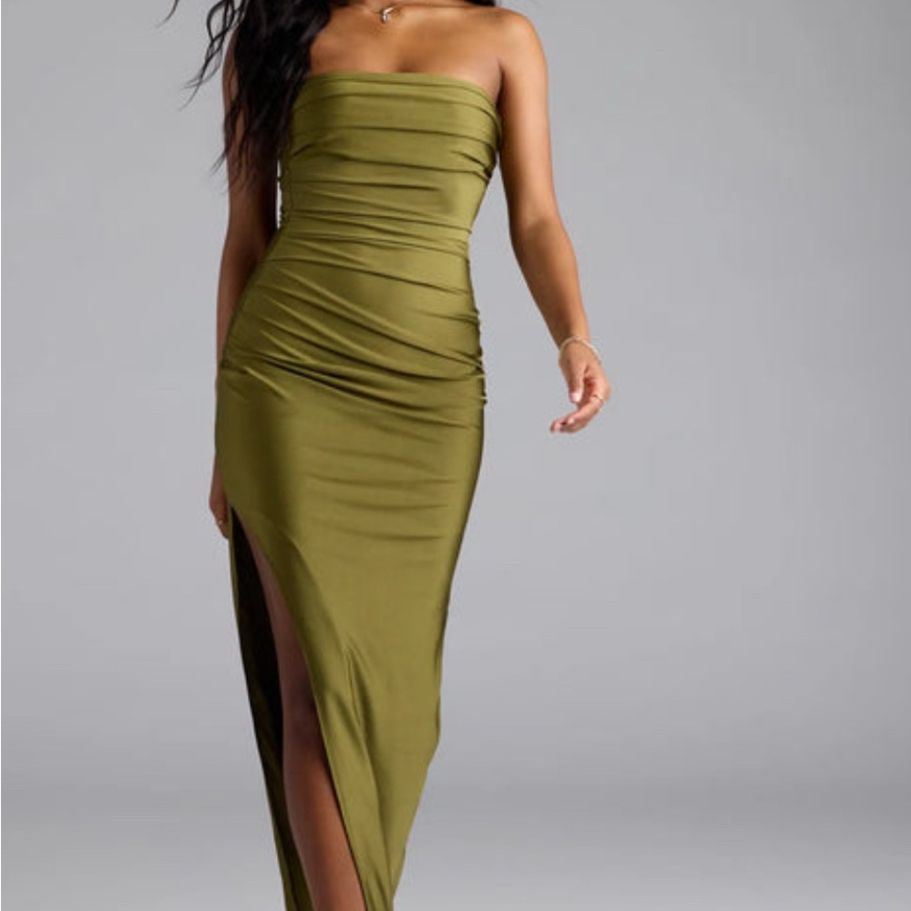Windsor Anisley Strapless High Slit Column Formal Dress - Size XS